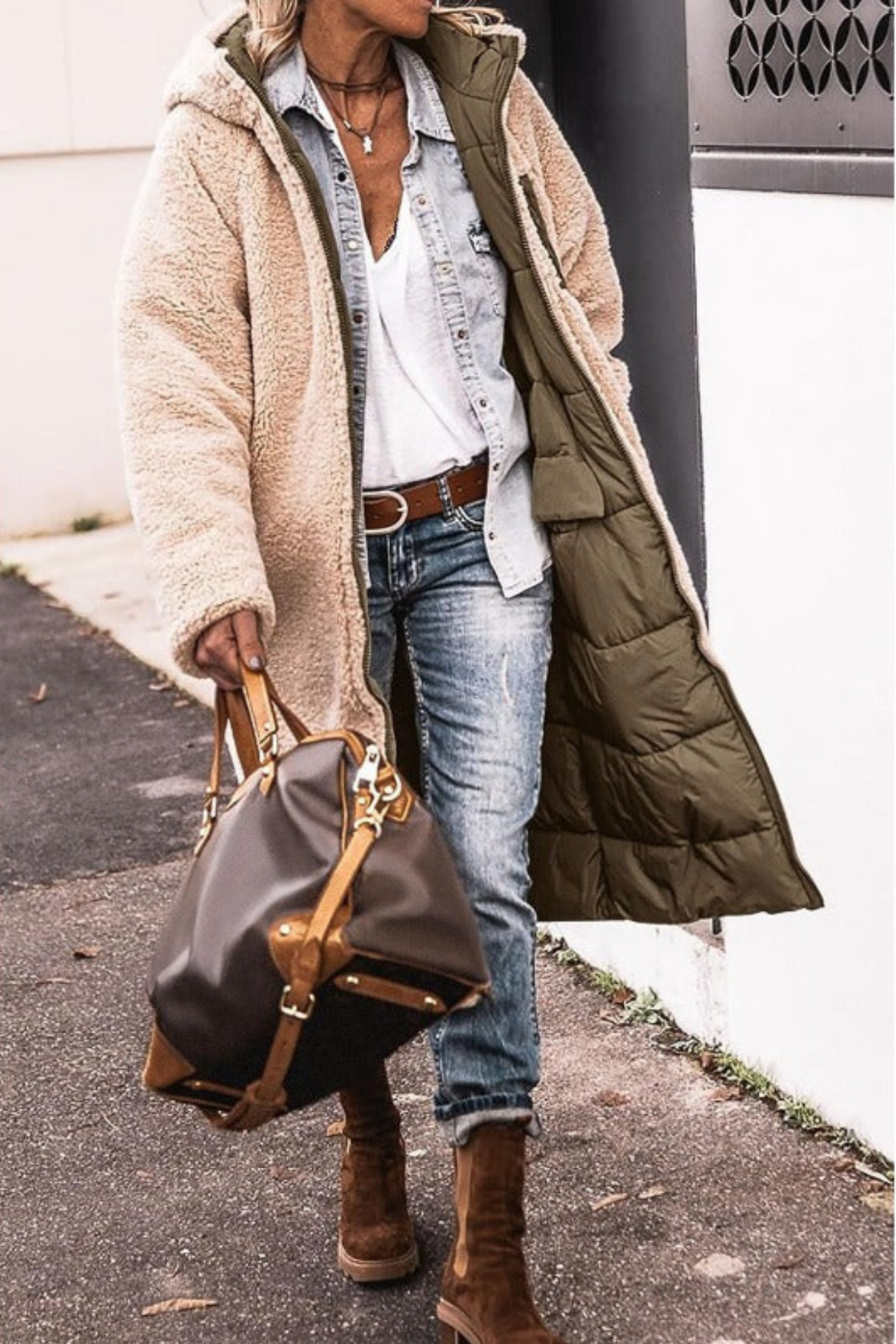 Macie™ – Reversible Jacket for Timeless Cold-Weather Elegance