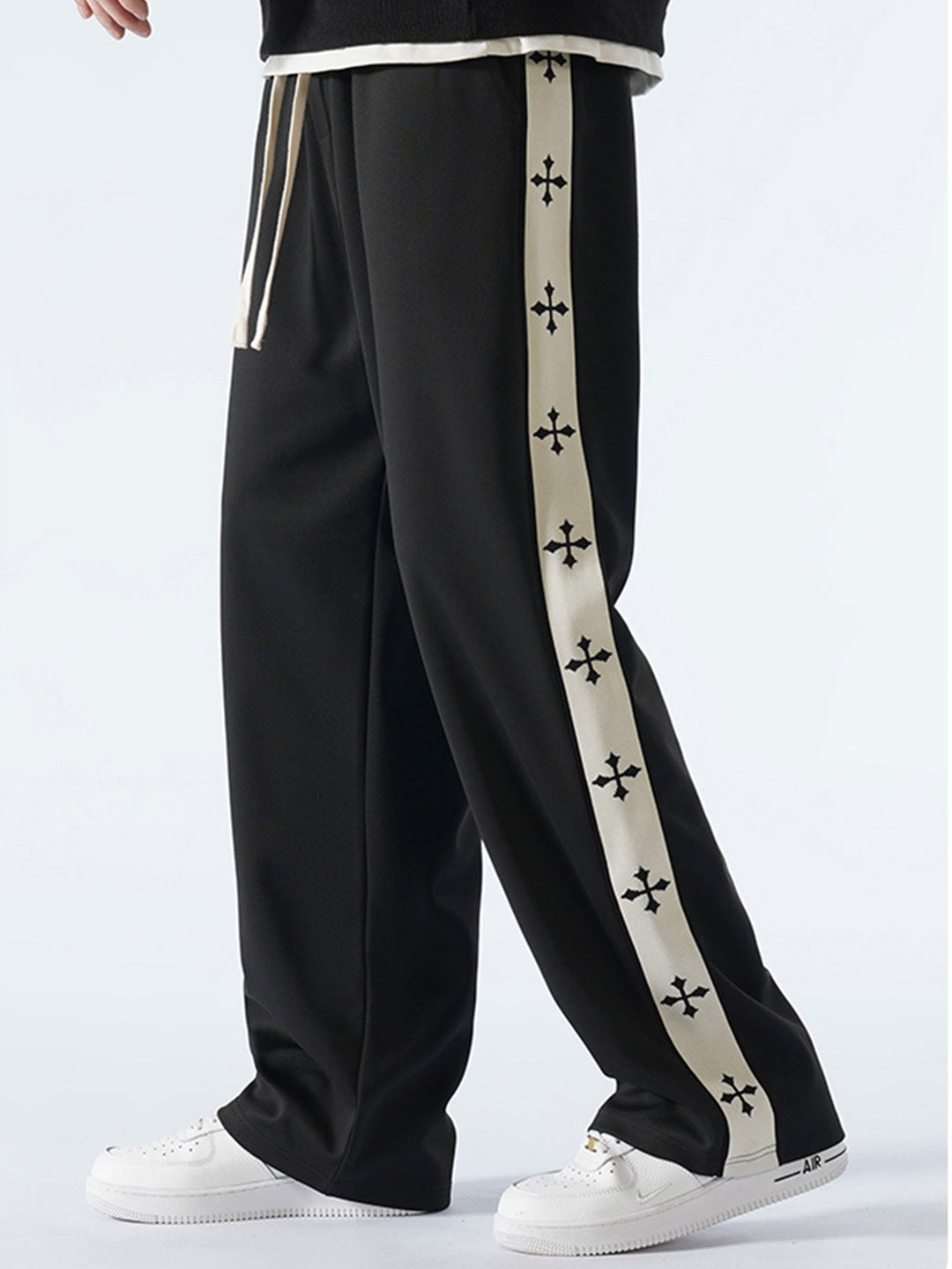 Relax Fit Cross Side Stripe Straight Leg Broek